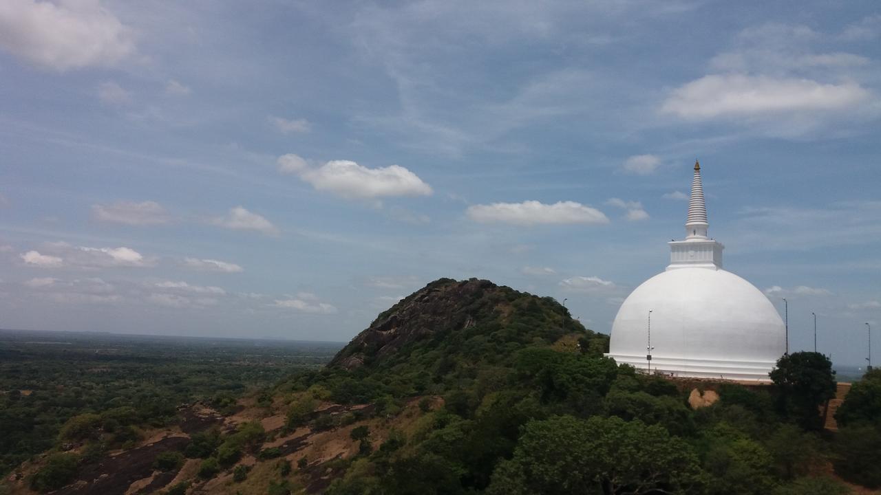 Great Wall Tourist Rest Anuradhapura Ngoại thất bức ảnh